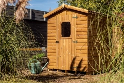 Abri Therma Double Pente 3,24 m² – Bois Thermochauffé – Plaques Ondulées Bitumées – Avec Plancher